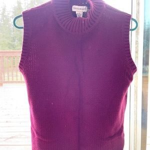 Women’s sleeveless sweater/ vest